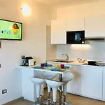 House アパート パラーウ